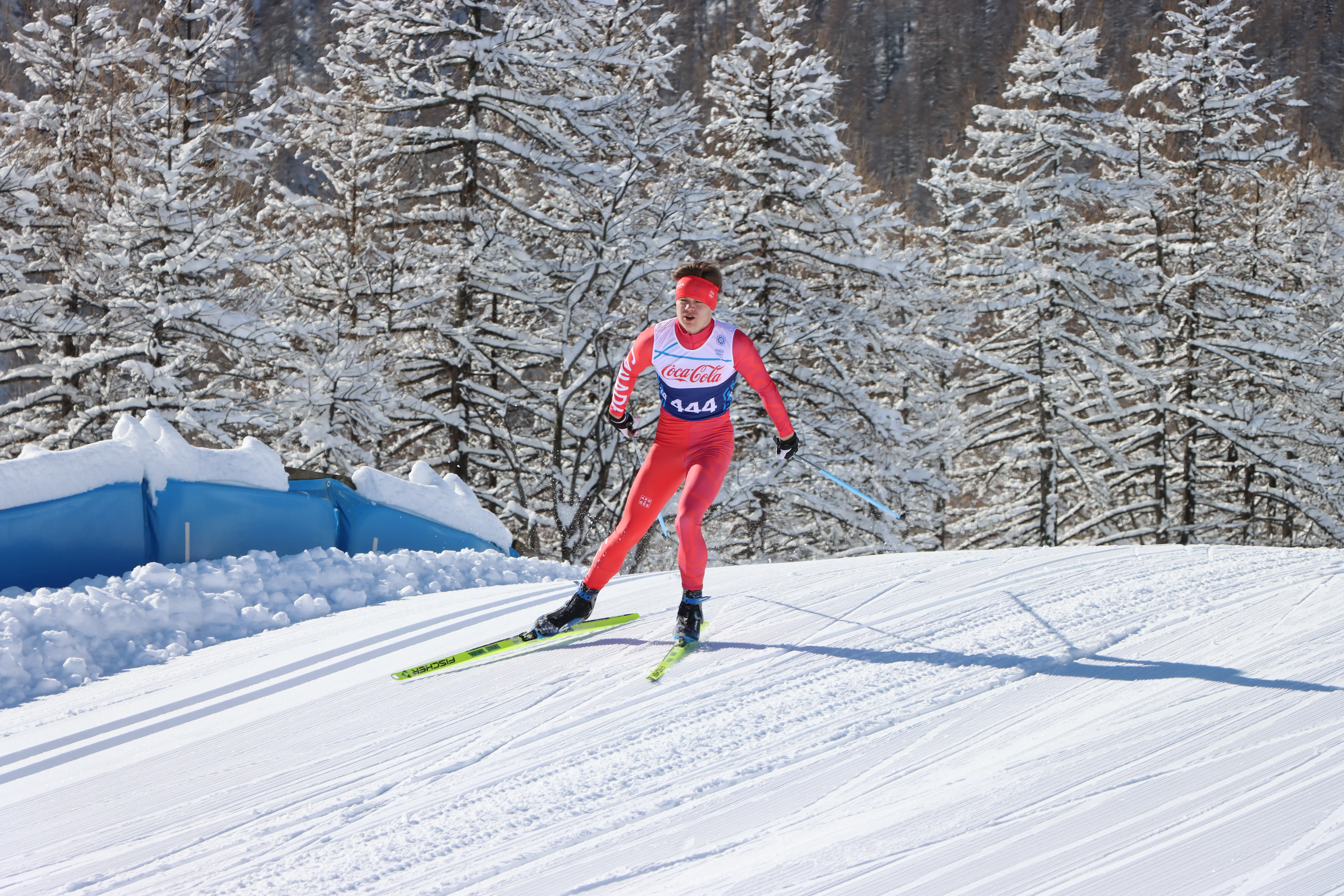 Sebastian Gylander skiing. Sebastian Gylander skiing.