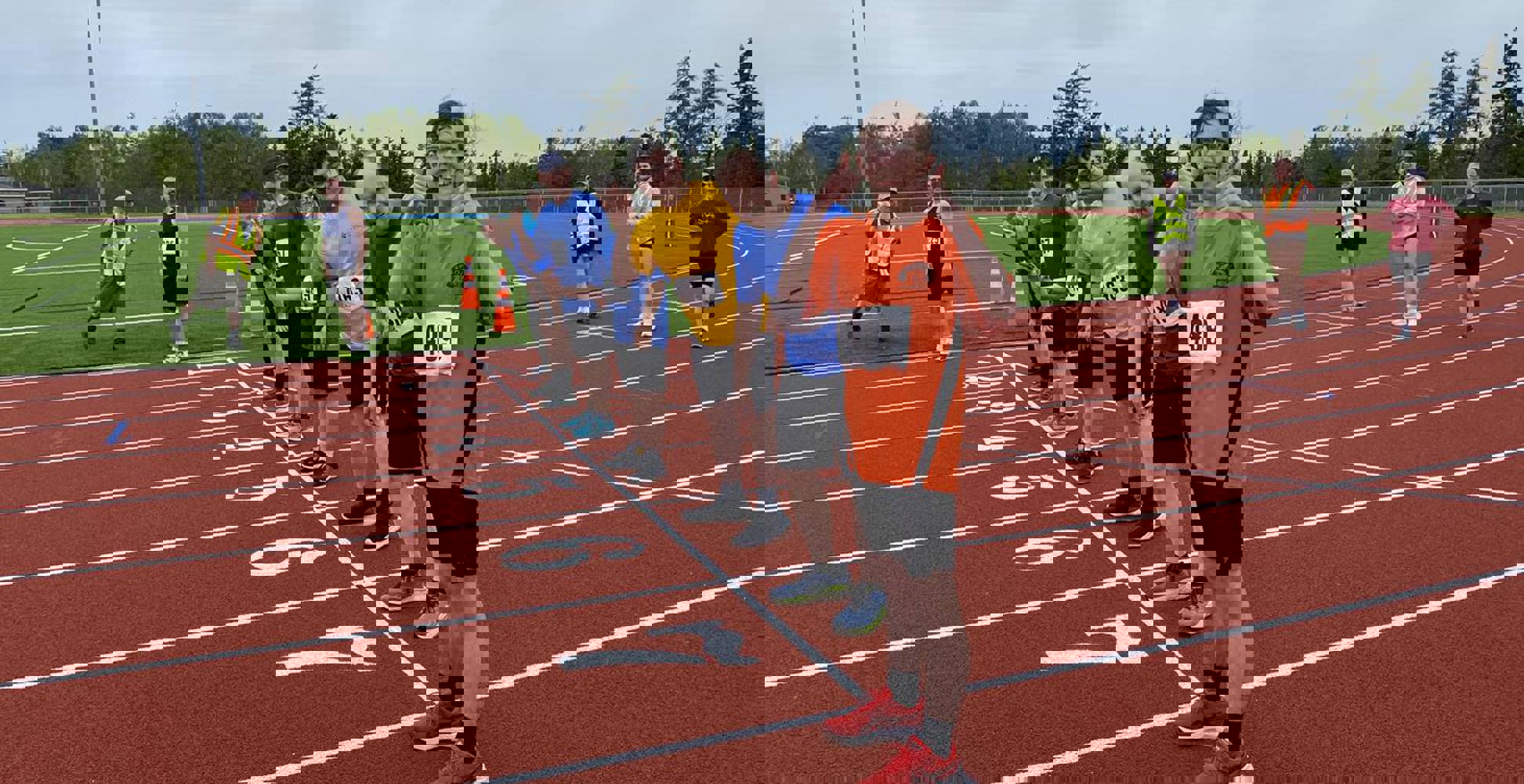 2024 Track n field thumbs up