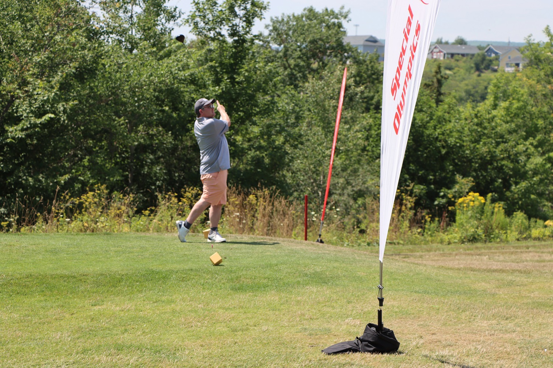 Special Olympics PEI, Golf, Athlete Golfing 