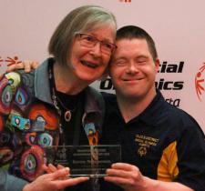 Karen Mengerson Lifetime volunteer award winner.