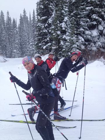 De l’arrière à l’avant : Annabel Stanley, Garth Vickers, Francis Stanley et Tracey Melesko.