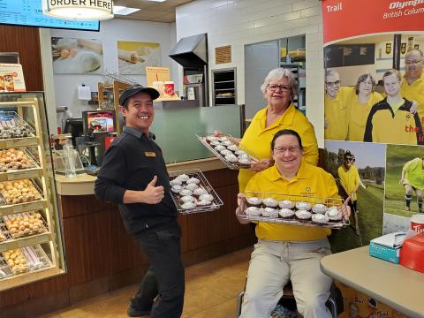 Tim Hortons staff and Special Olympics athletes and volunteers in Trail